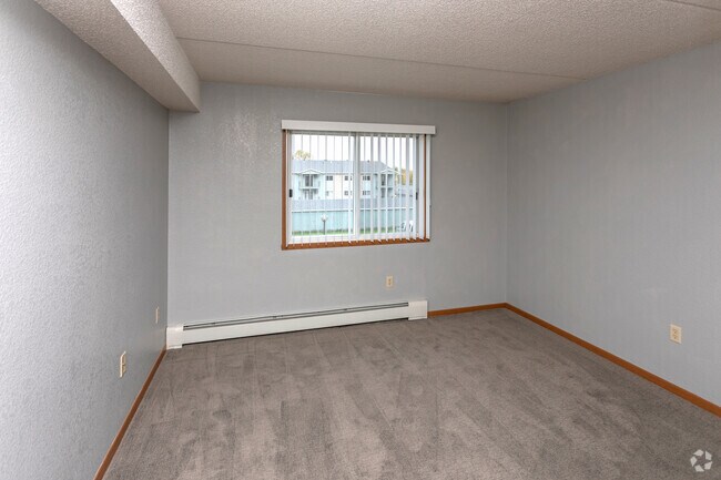 1BR, 1BA - 735SF