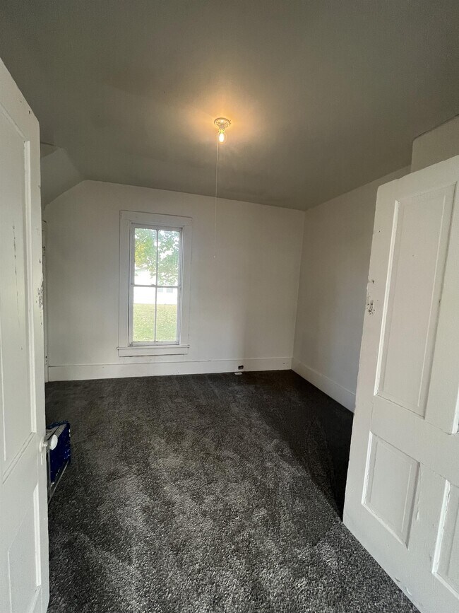 631 S 7th St Rental For Rent in Coshocton, OH