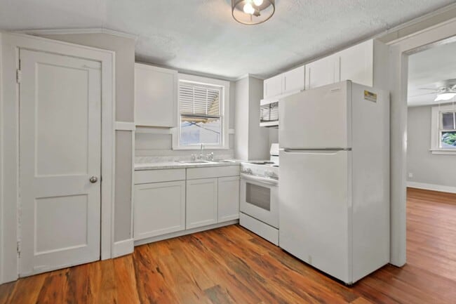 Photo - 3530 Admiral Dr