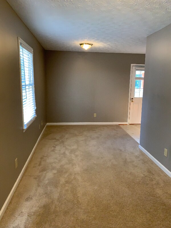 Photo - 1740 Brompton Square Unit B