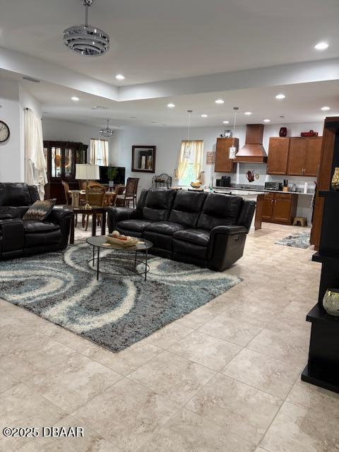 Photo - 100 Hang Loose Wy