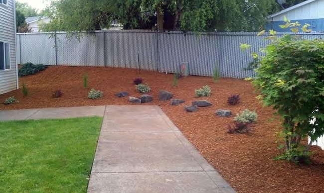 New Landscaping - Skyline Apartments
