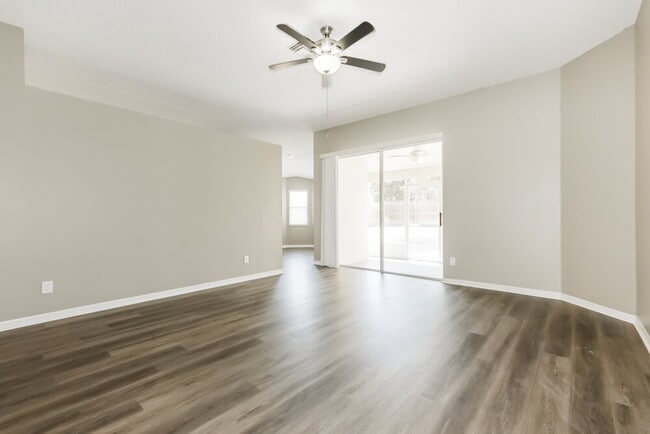 Photo - 4851 Mill Run Dr