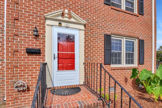 Photo - 2 Charles Parish Dr