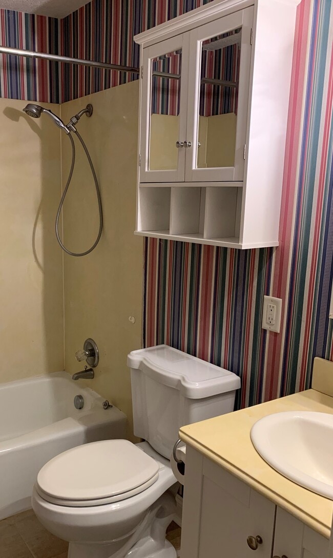 Bathroom - 1910 Alvin St Unit A