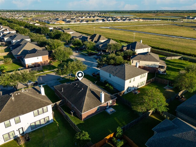 Building Photo - 2249 Waxwing Dr