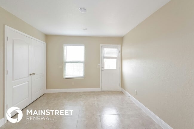 Photo - 3422 Dunlap Fields