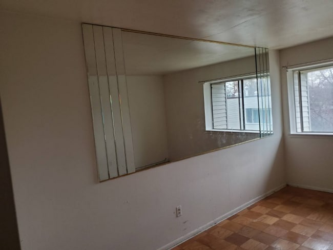 10218 Prince Pl