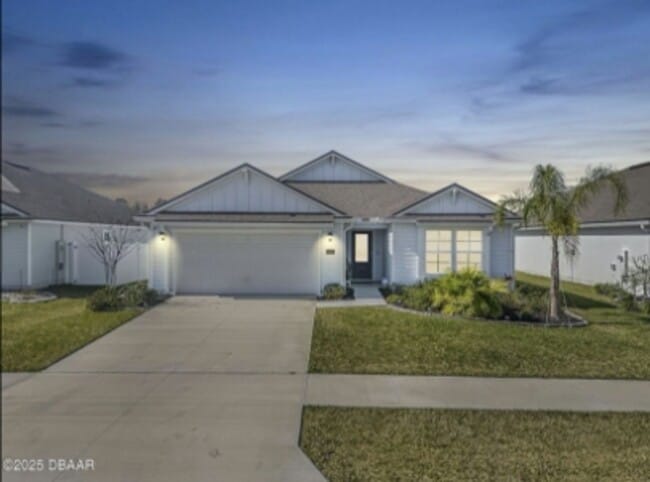 Building Photo - Stunning Waterfront 4 Bed Property in Sunn... Rental