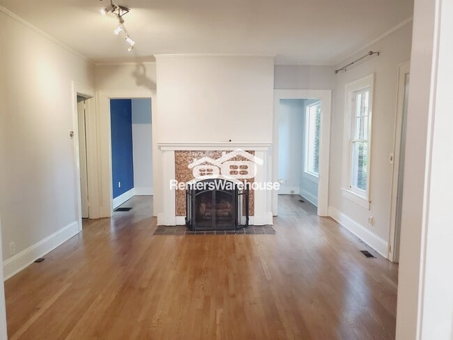 Photo - 1779 Monroe Dr NE