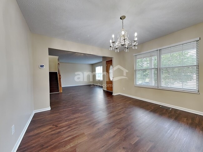3455 Lakebrook Ct