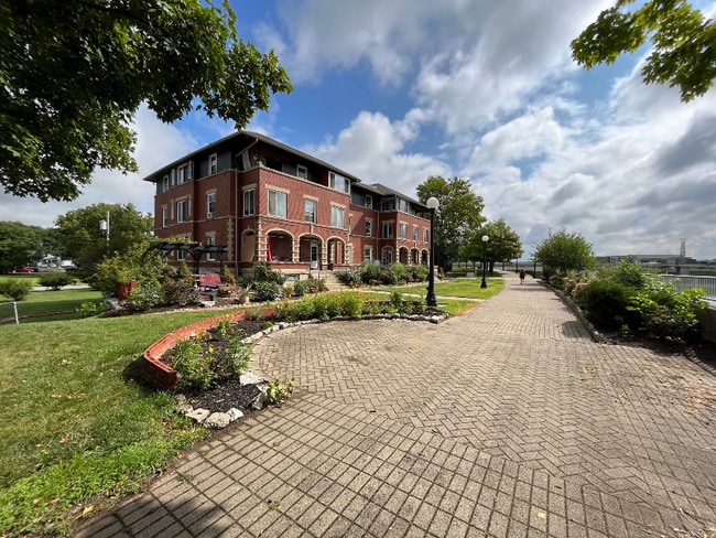 Photo - 22 Emmet St Unit 10