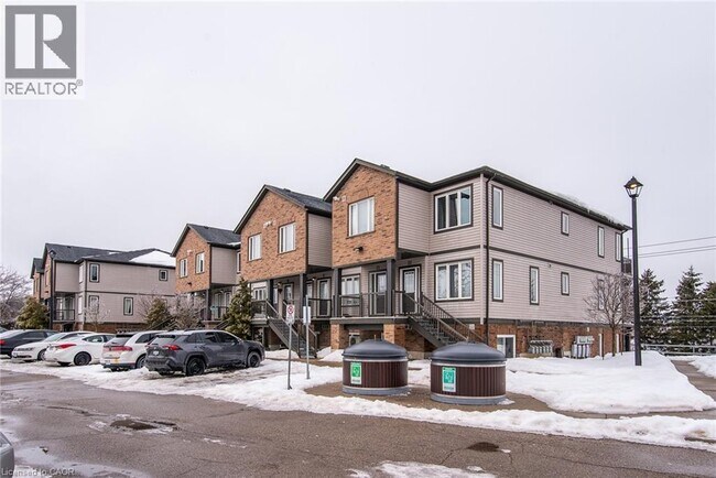 Photo - 42 W Acres Crescent