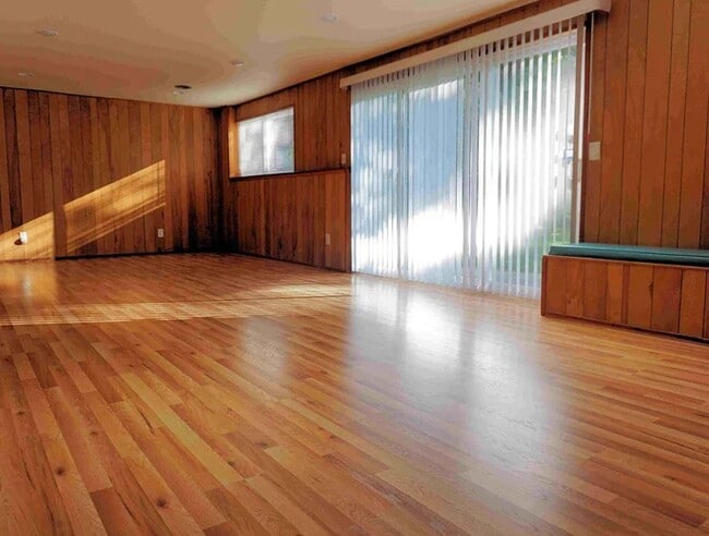 Photo - 5245 120th Ave SE