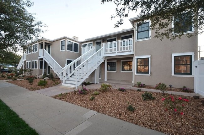 Photo - COMING SOON...Coronado Island Life! Unidad 718 7th Street