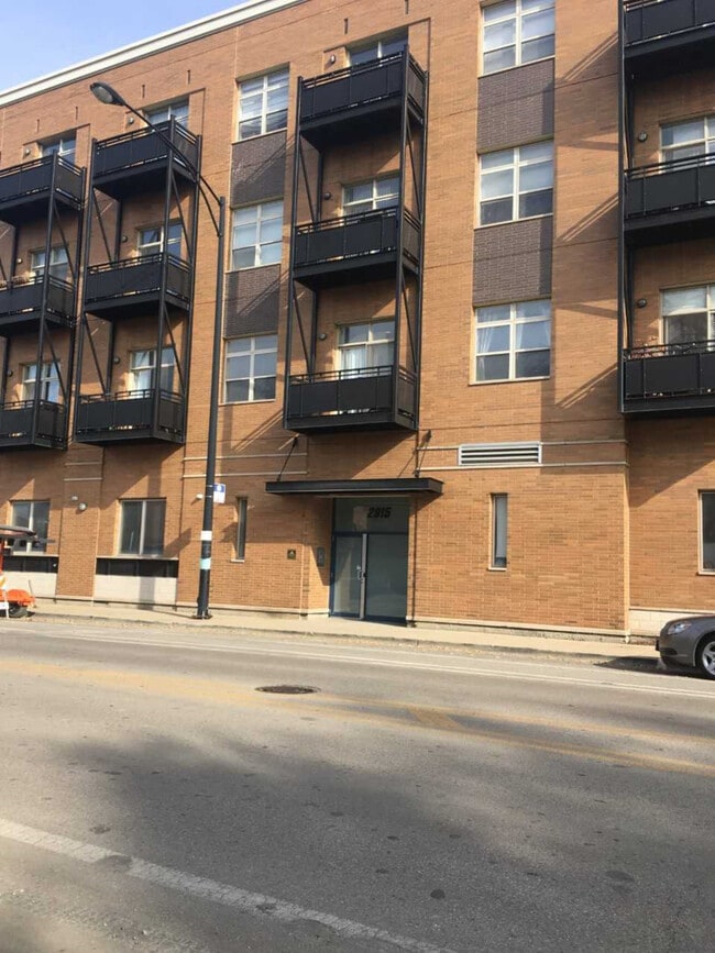 Photo - 2915 N Clybourn Ave Condo Unit 215