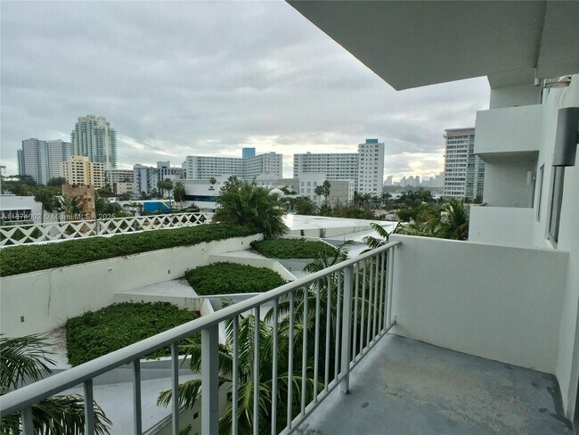 Photo - 1025 Alton Rd Unit 507
