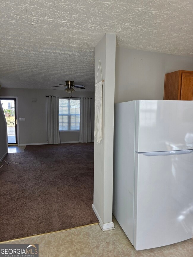 Photo - 387 Spring Walk Trce