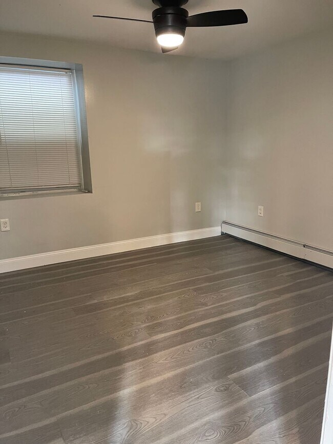 Photo - 1559 Smith St Unit #2