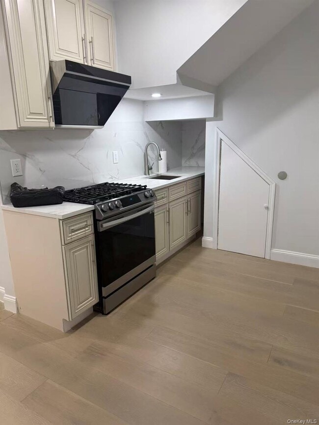 Photo - 145-03 22nd Ave