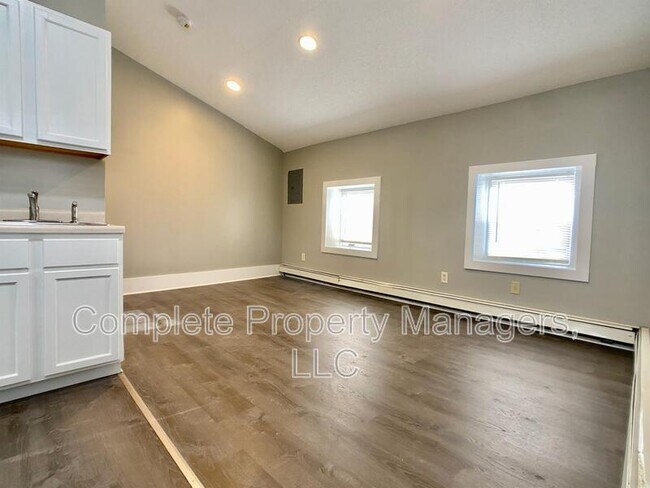 Photo - 820 S Minnesota Ave