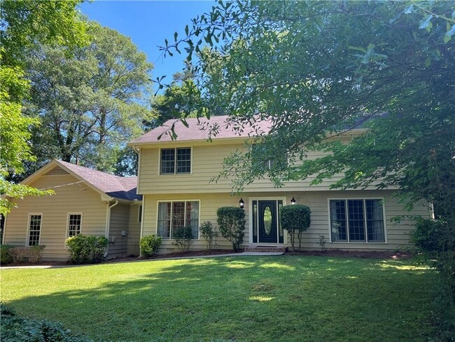 Building Photo - 370 Woodstone Dr