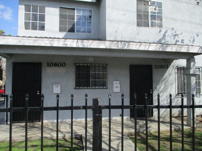 Photo - 10600 Avalon Blvd Apartments Unit 10600