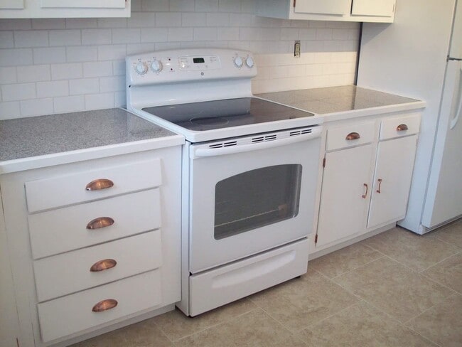 Photo - 5706 Russett Rd Unit 1-4