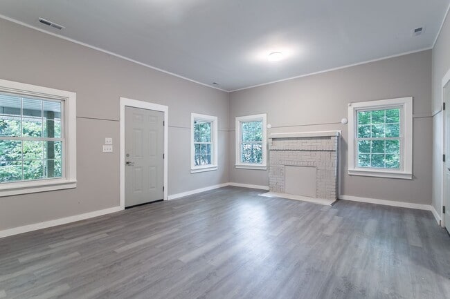 Photo - Convenient to Brevard & Hendersonville