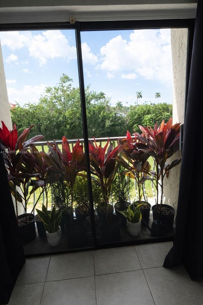 Photo - 500 NE 2nd St Unit 221