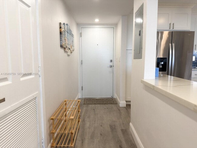 Building Photo - 2301 S Ocean Dr Unit 1404