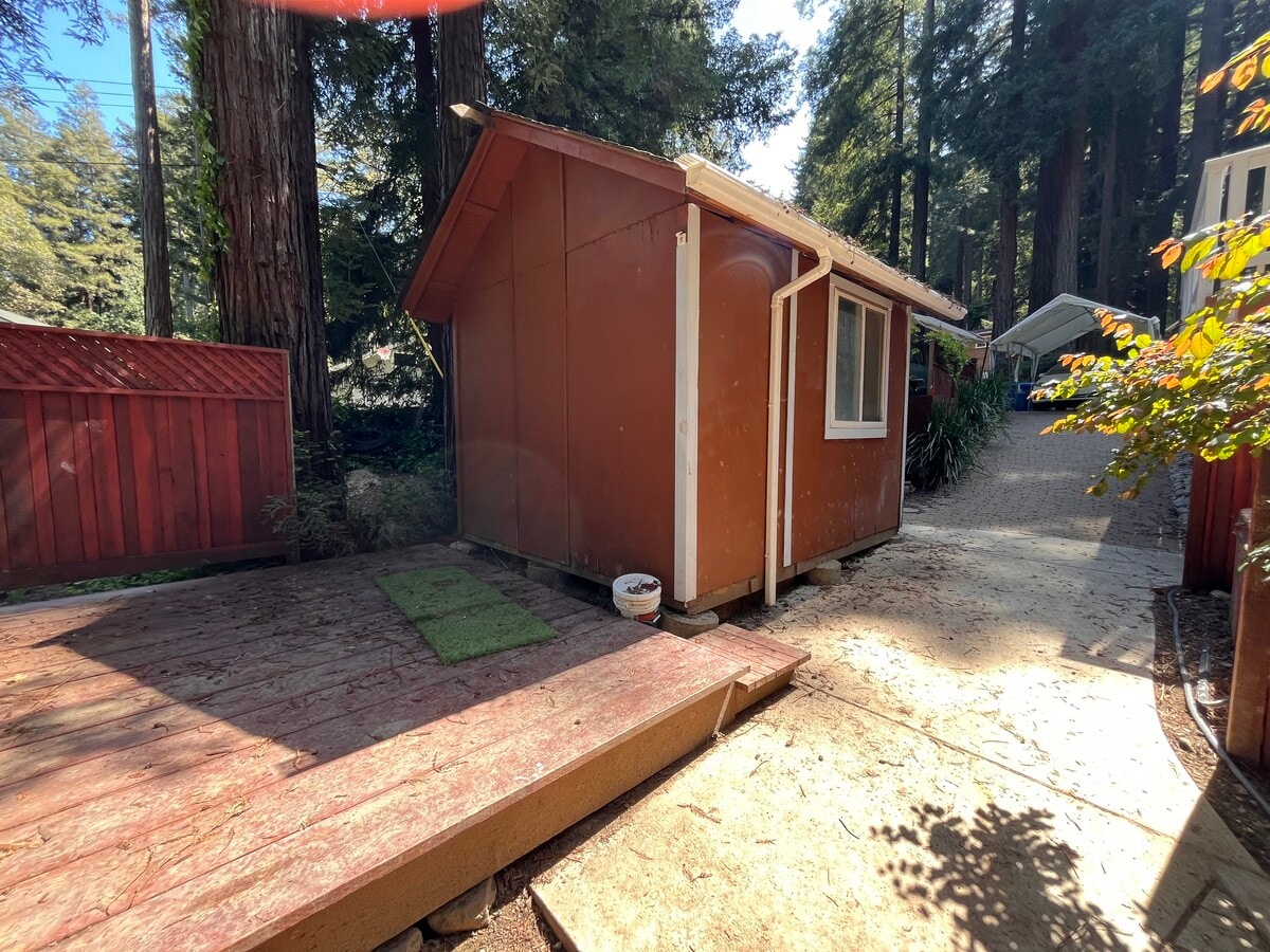 Photo - 1130 Greenbank Dr