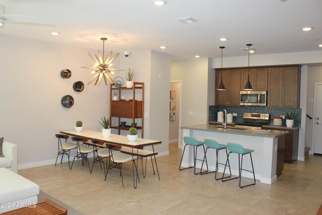 Photo - 2628 S Voyager Dr