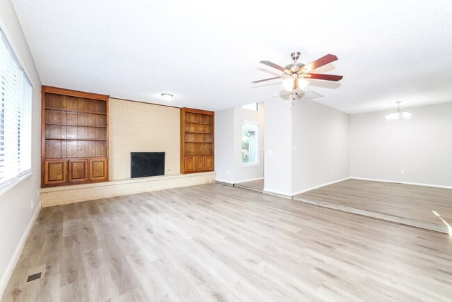 Photo - 801 NW 139th St