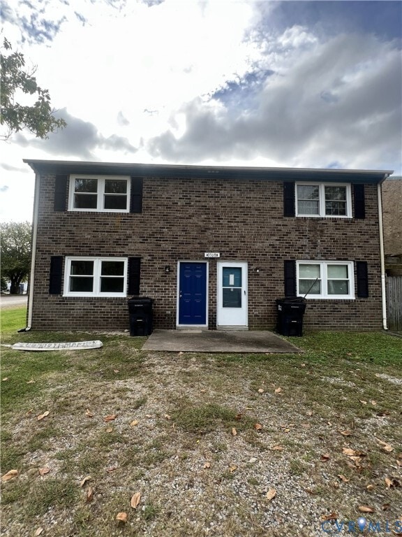 Building Photo - 3308 Woodlawn St Unit A