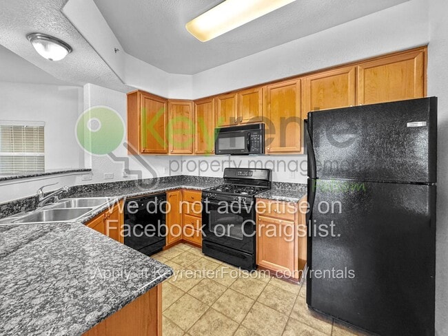 Building Photo - 1300 Moon Cir Unit 1300 Moon Cir #1326