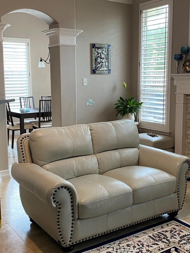 Photo - 11611 Canyon Breeze Dr