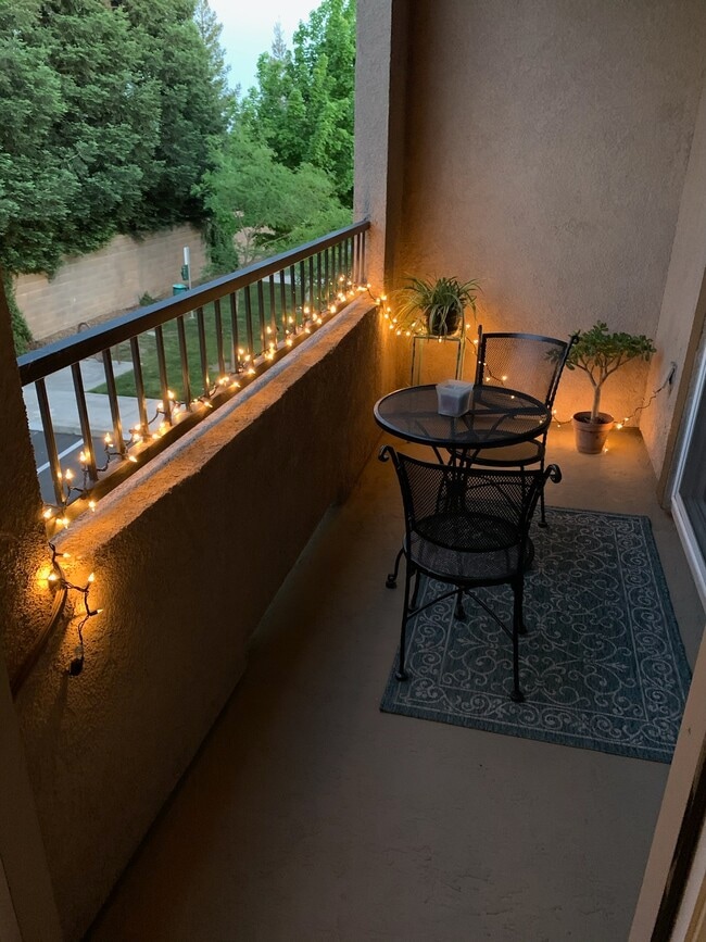 Balcony off master bedroom - 5350 Dunlay Unit 1213