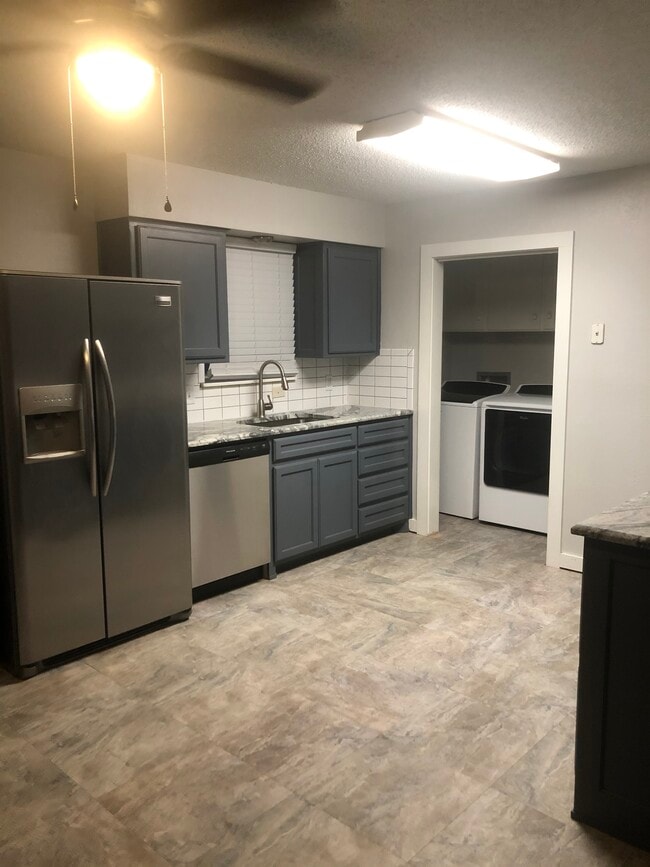 Photo - 421 N Wilson St