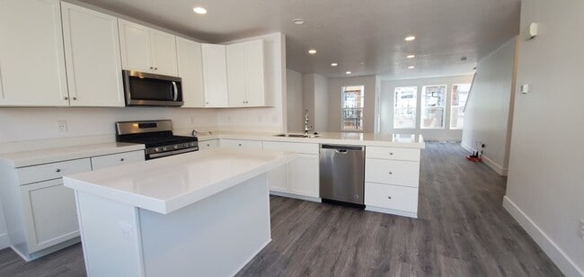 Building Photo - 3841 Mossmorran Ln