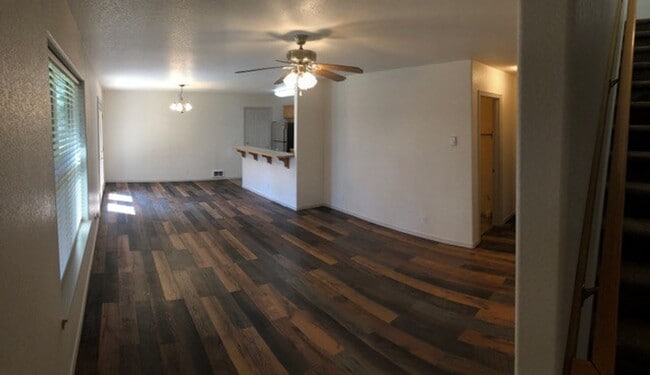 Photo - Live in Town-Sisters Oregon