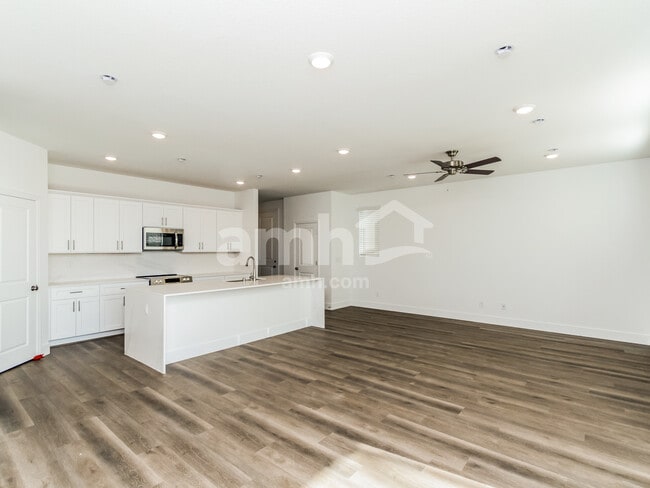 Photo - 11174 Magallanes St