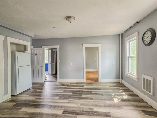 9 Greenwood St Unit 4