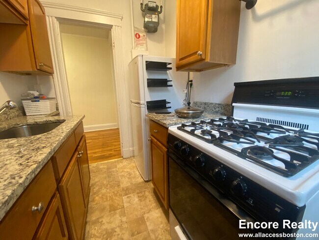 Photo - 1450 Commonwealth Ave Unidad 10