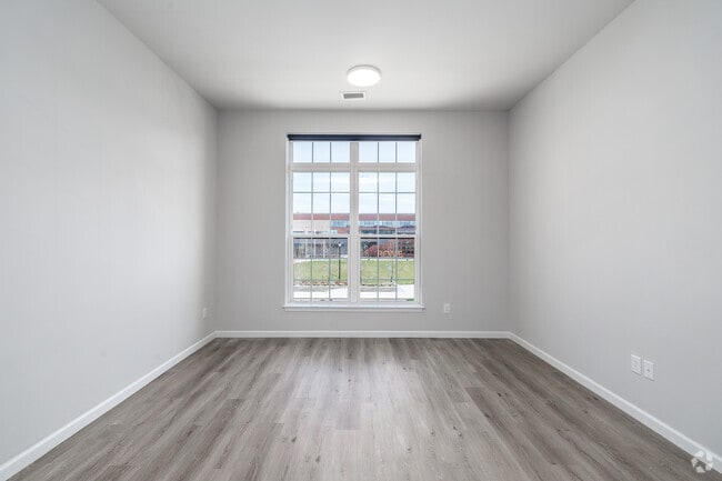 1BR, 1BA - 744SF - Living Room