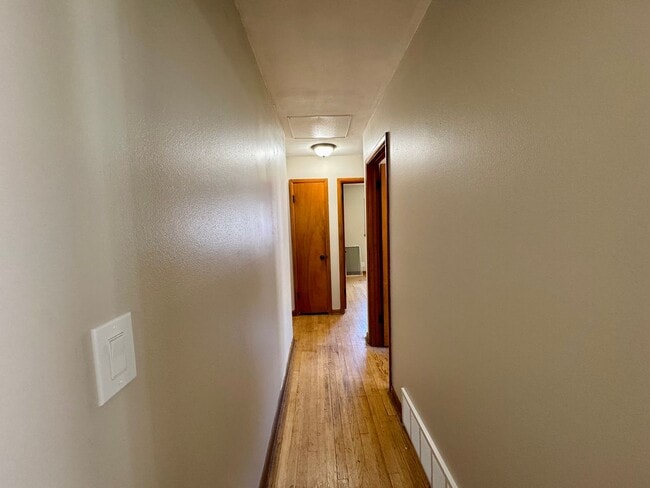 Photo - 5905 N 66th St Unit 66th Lower