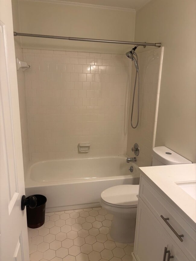 Photo - Now Renting! Condo located at Morningside Condos! Close to AU
