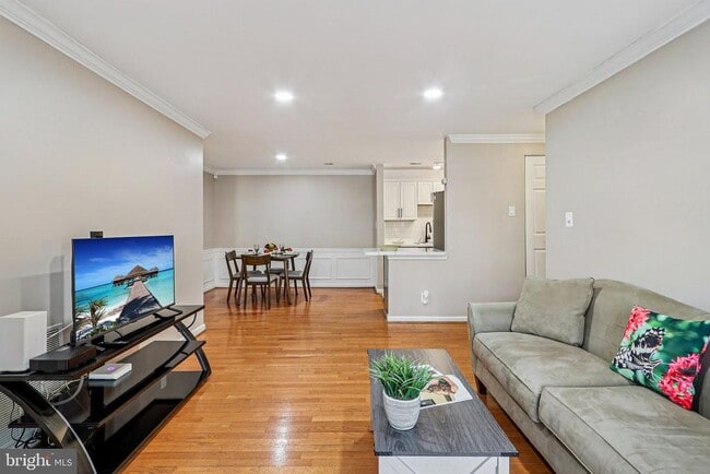 Photo - 18202 Chalet Dr Unit APT 1