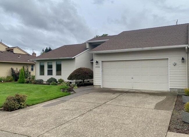 Photo - 2931 Cedarwood Ct SE