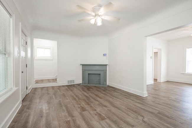 Photo - 1224 E 175th St